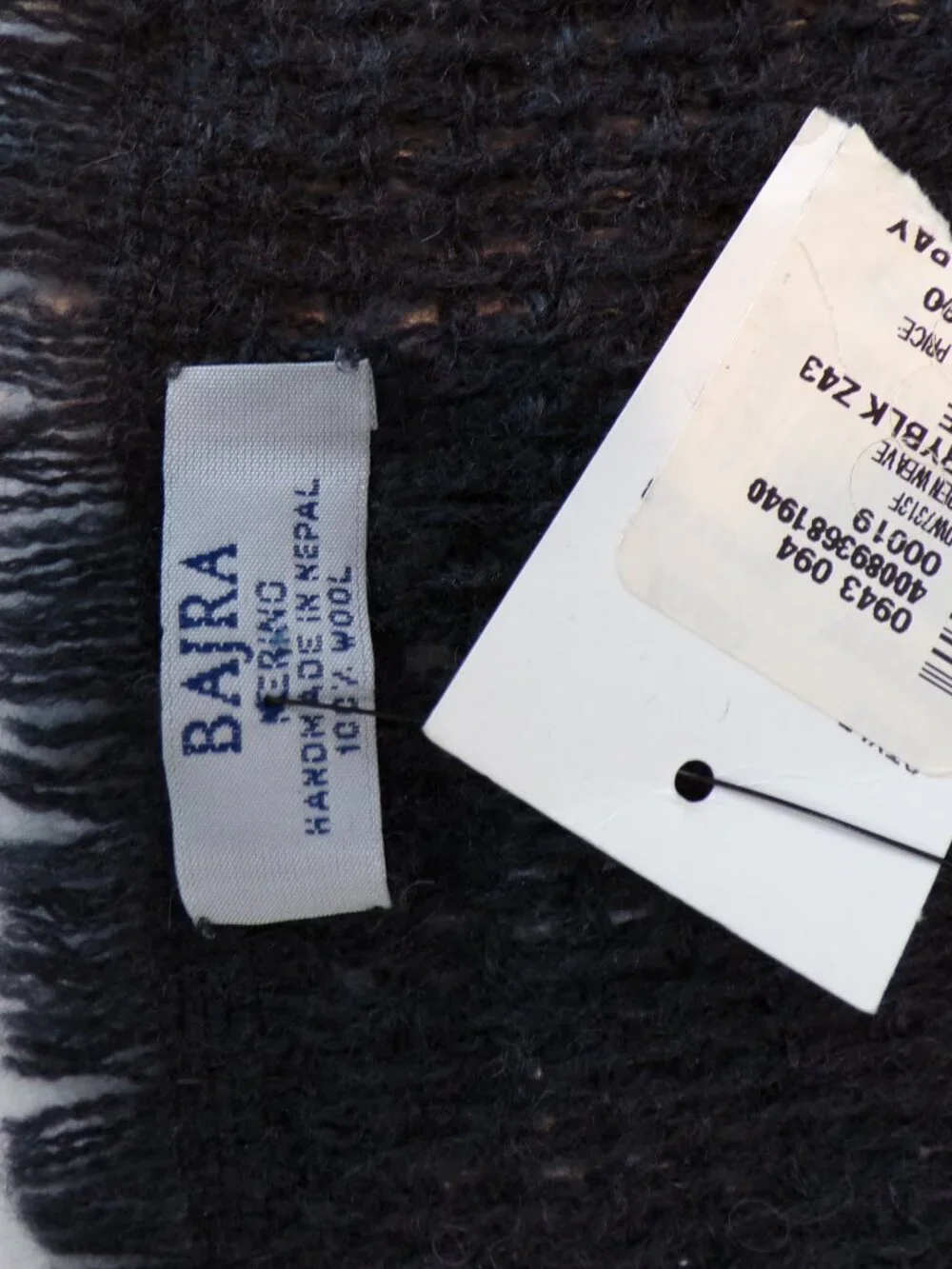 Bajra Merino Handmade in Nepal 100% Wool Scarf Shawl Wrap Charcoal NWT 56